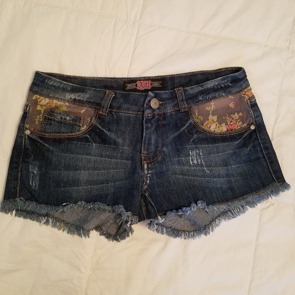 Jean cut off shorts